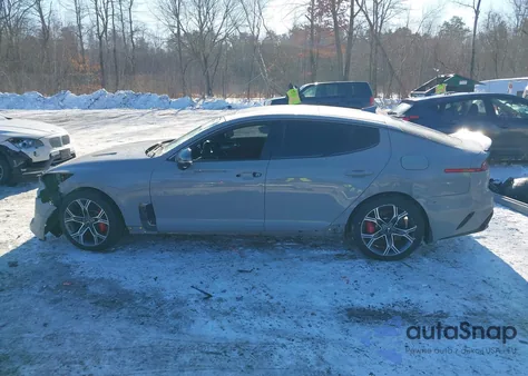 2019 Kia Stinger Gt2 z USA, uszkodzony, nr VIN KNAE55LC4K6043148